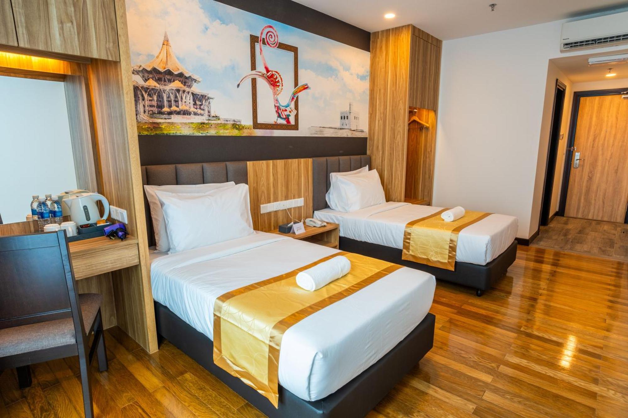 City Rise Hotel Miri Extérieur photo